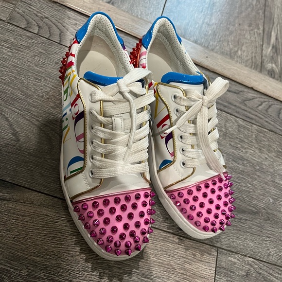 Like new ,I’m order online and small for me ,size 7/5 - Picture 2 of 7